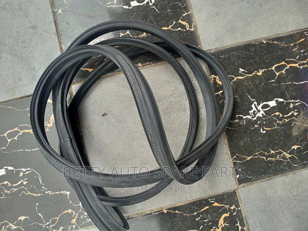 Mitsubishi Outlander Boot Rubber
