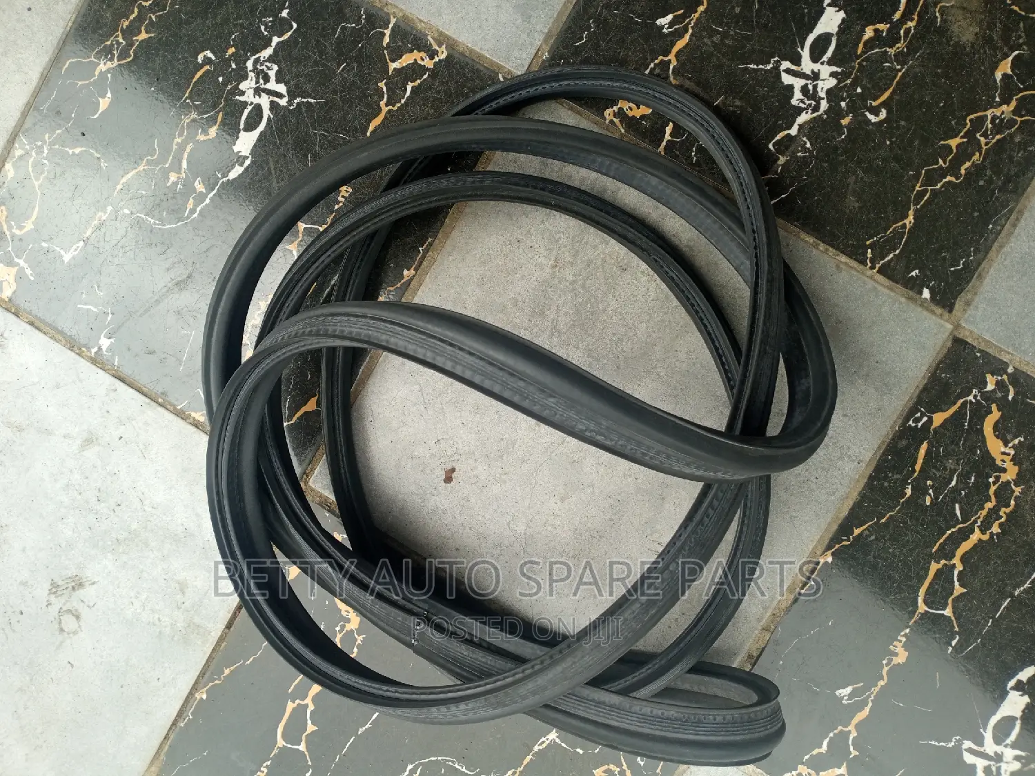 Mitsubishi Outlander Boot Rubber