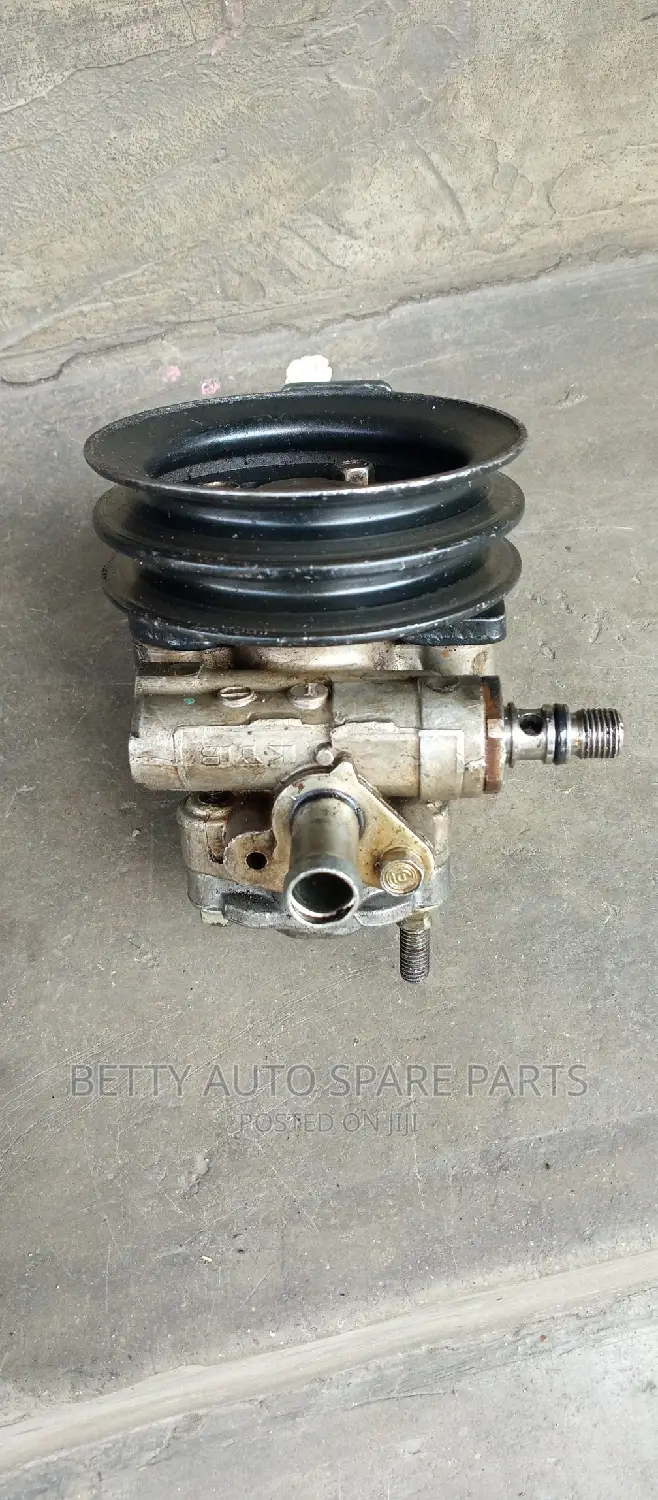 Mitsubishi 4jg2 Streering Pump