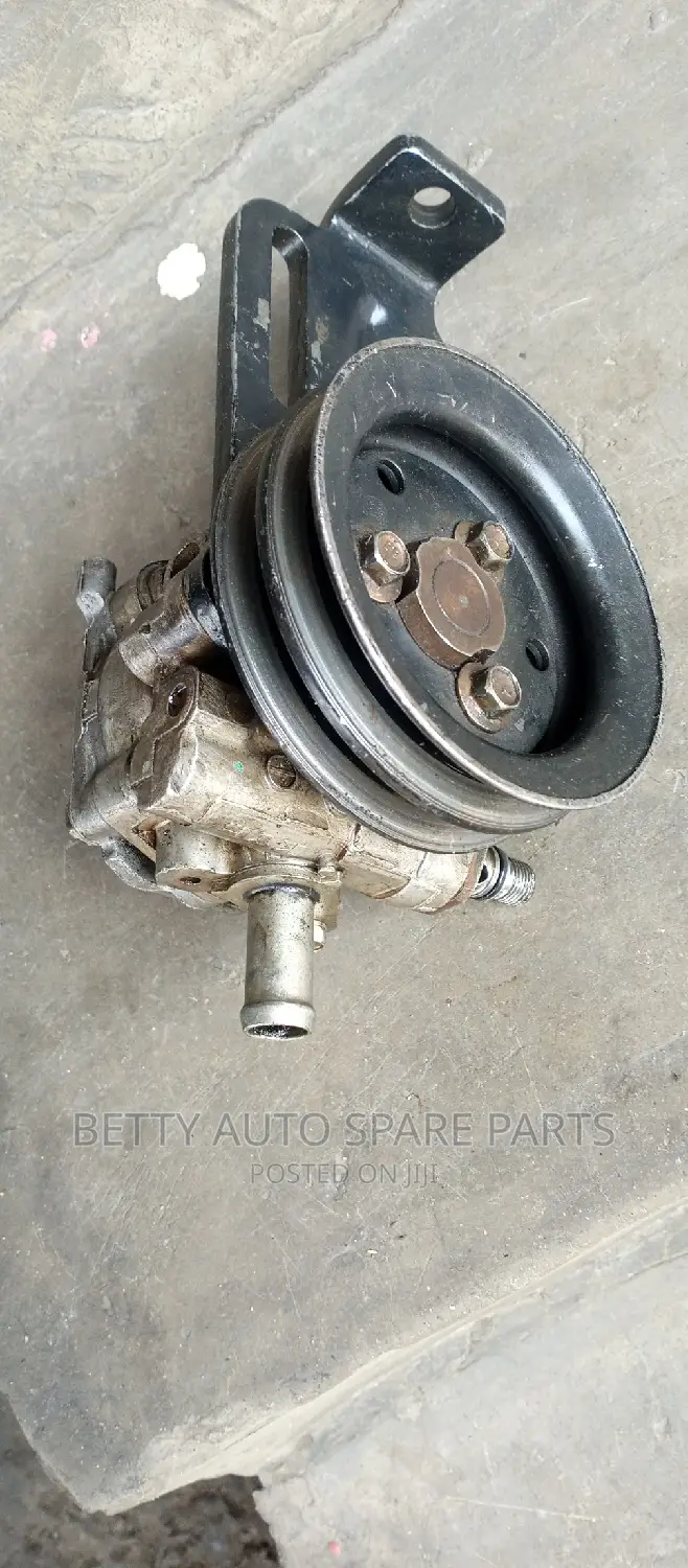 Mitsubishi 4jg2 Streering Pump