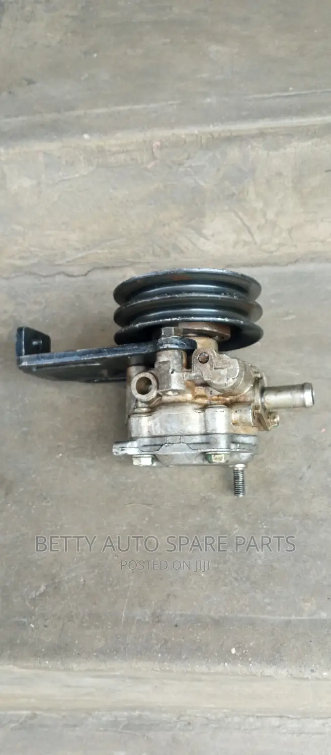 Mitsubishi 4jg2 Streering Pump