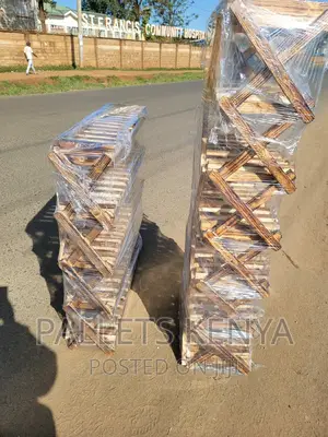 Pallet Shoe Rack- Strong and Stable Shoe Organizer. (#)