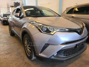 Toyota C-HR 2017 Gold