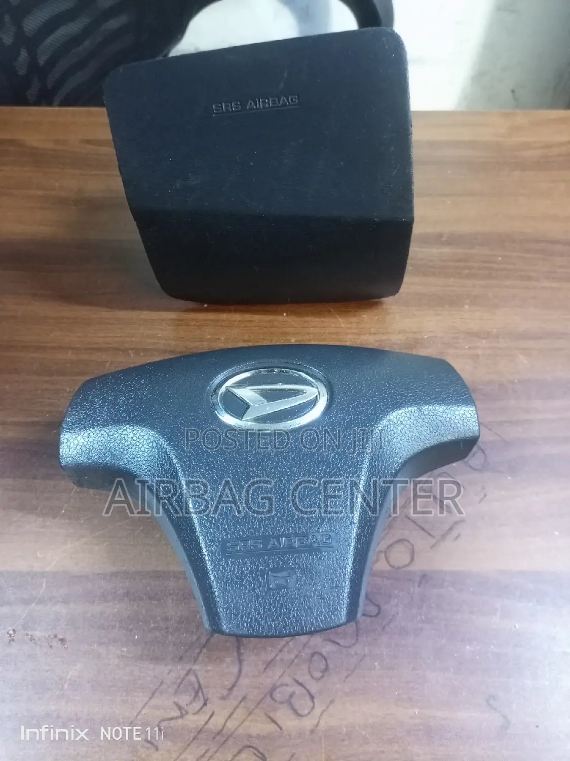 Daihatsu Mira Airbags