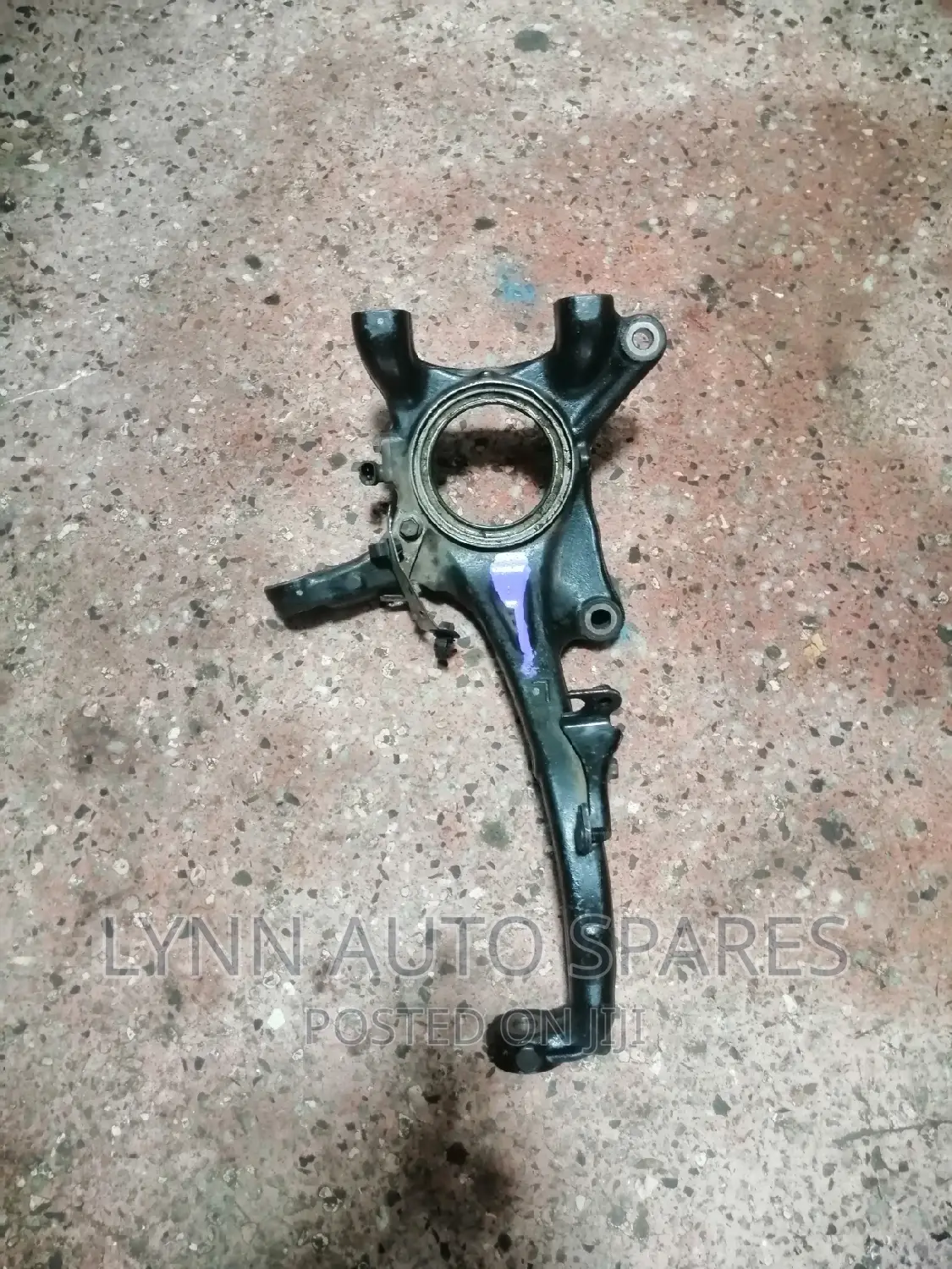 Toyota V8 200series Hub Knuckle (Arm)