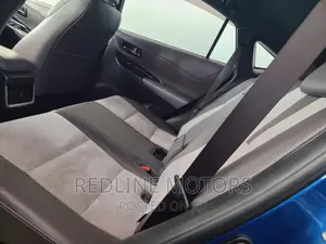 Toyota Harrier 2.0 2017 Blue
