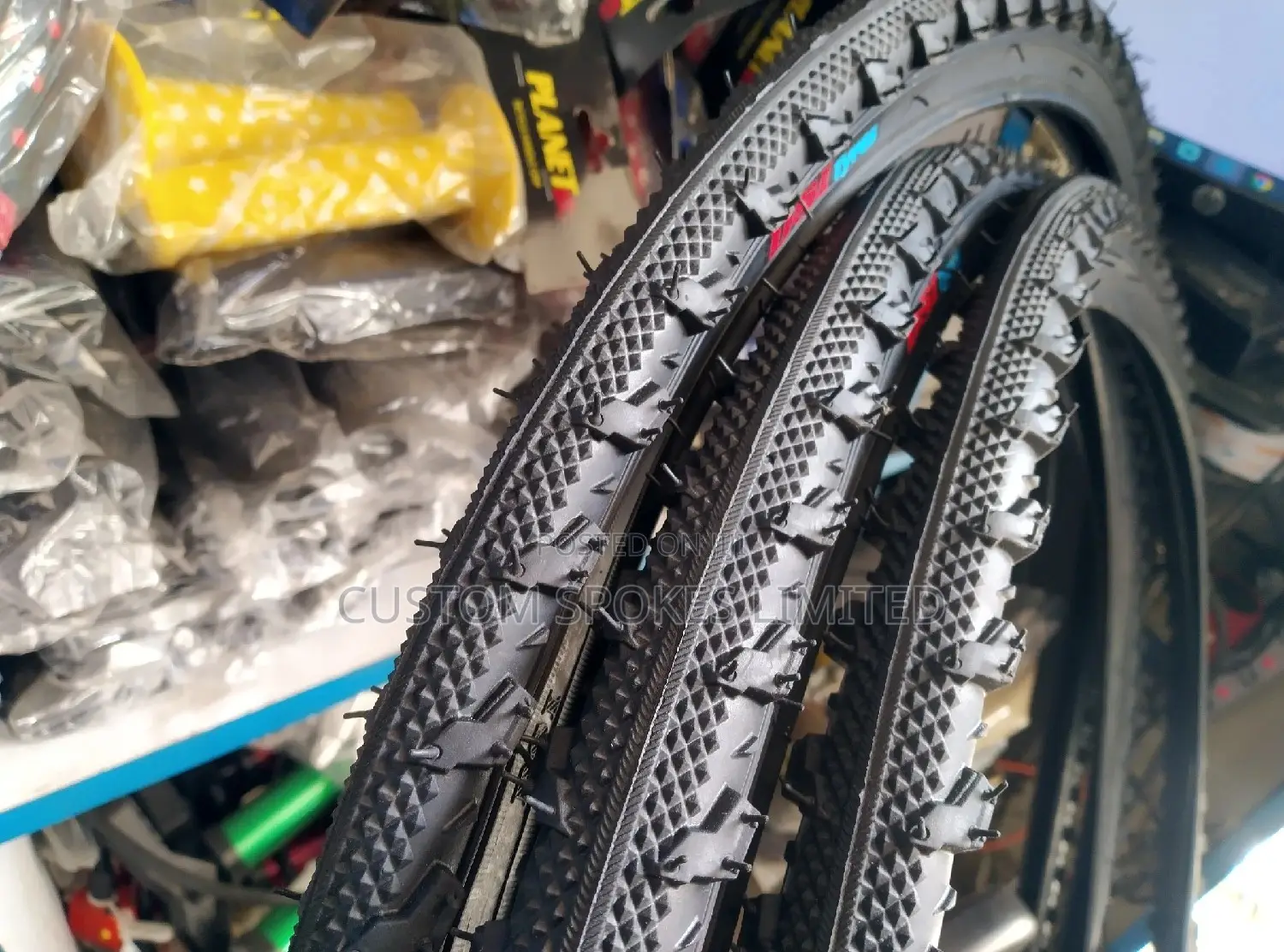 DSI 700X35C Black Bicycle Tyres