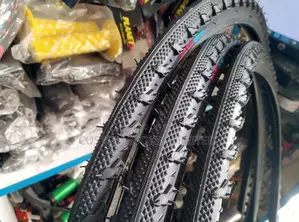 DSI 700X35C Black Bicycle Tyres