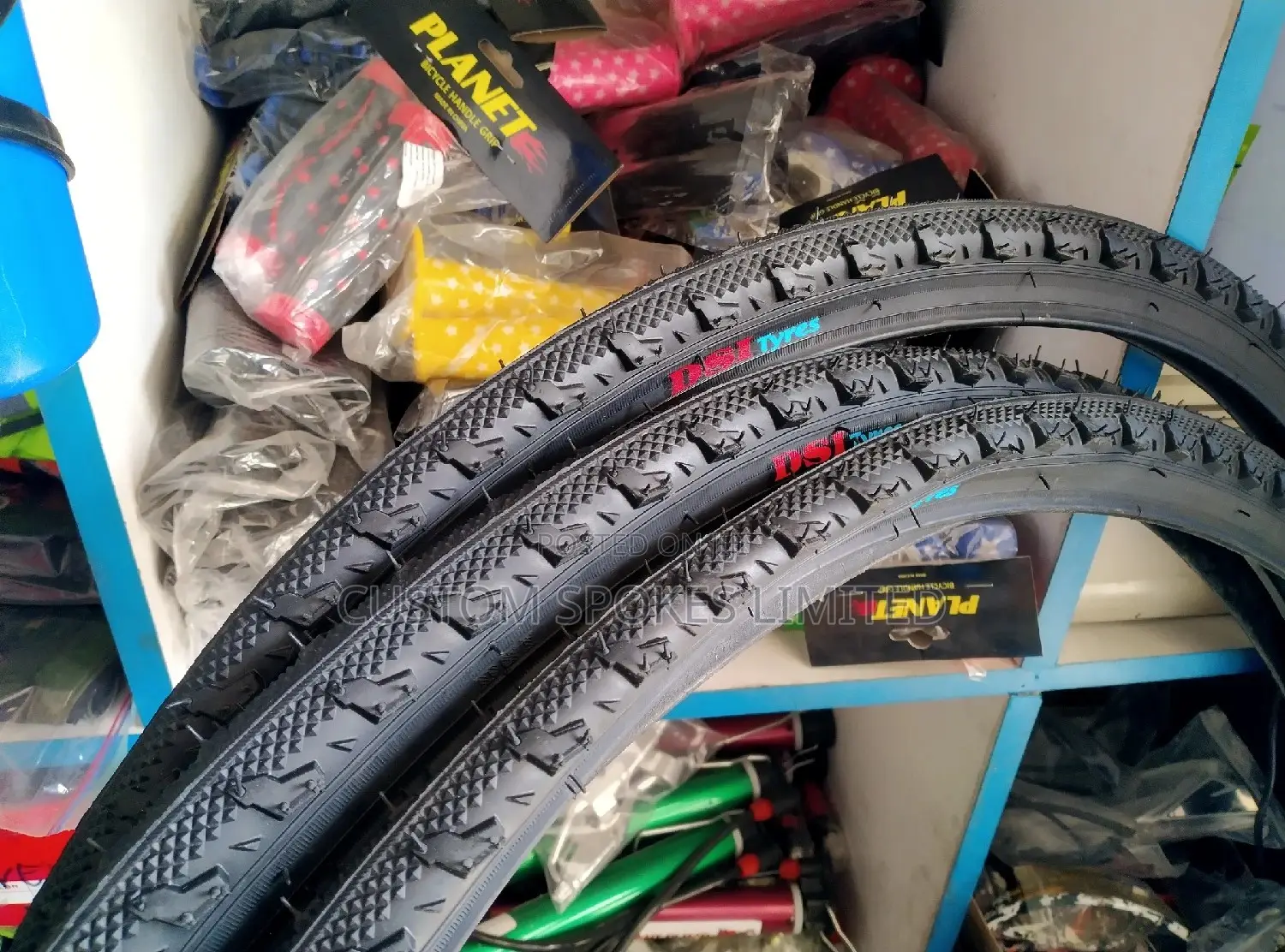 DSI 700X35C Black Bicycle Tyres