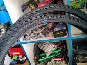 DSI 700X35C Black Bicycle Tyres