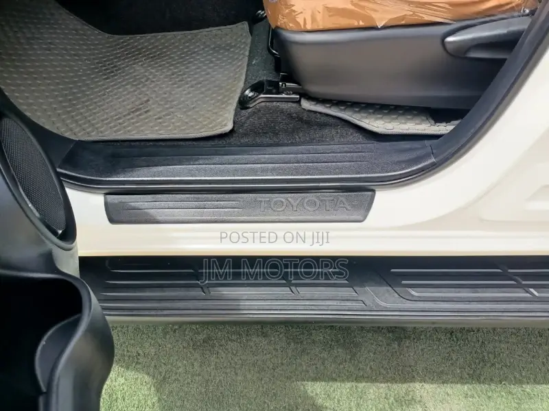 Toyota Fortuner 2018 White