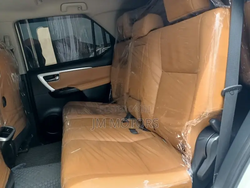 Toyota Fortuner 2018 White