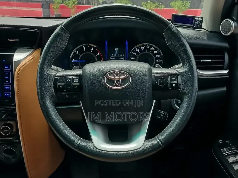 Toyota Fortuner 2018 White