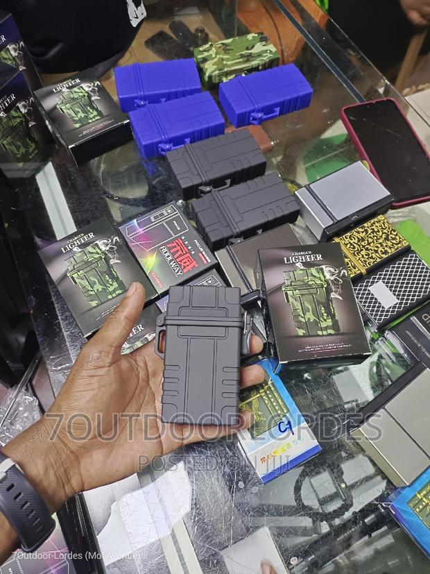 Black Cigarette Lighter - thumbnail 3