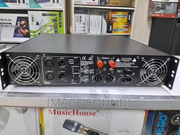 Amplifier EV-8300 (3000 Watts) - thumbnail 2