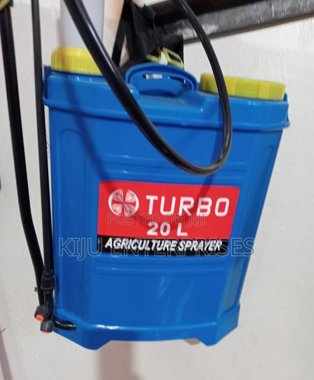 Agricultural Sprayer Machine
