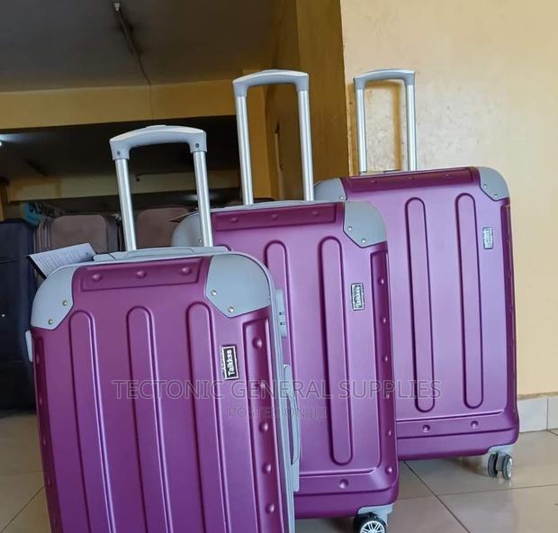 3 in 1 Plastic Suitcases Set -Different Colours - thumbnail 2