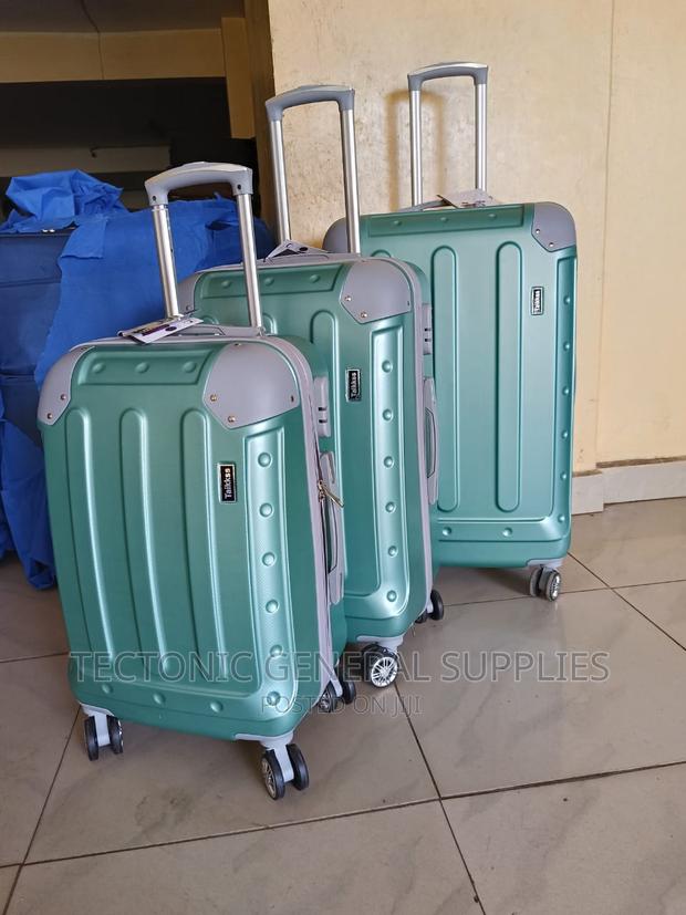3 in 1 Plastic Suitcases Set -Different Colours - thumbnail 4