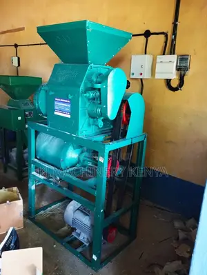 Grade 1 2 Maize Roller Milling Machinemilano Brand 450kg/Hr