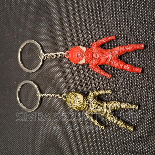 Spider Man Keychain Keyholder Metal Full Body Pendant Doll