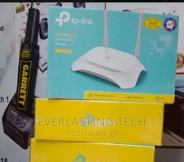 ,Tplink Tl-Wr840n Router - main view