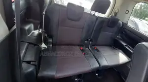 Toyota Esquire 2016 Pearl