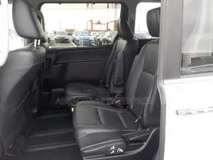 Toyota Esquire 1.8 FWD Hybrid (7 seater) 2017 Off white