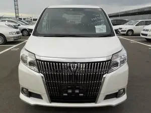 Toyota Esquire 1.8 FWD Hybrid (7 seater) 2017 Off white