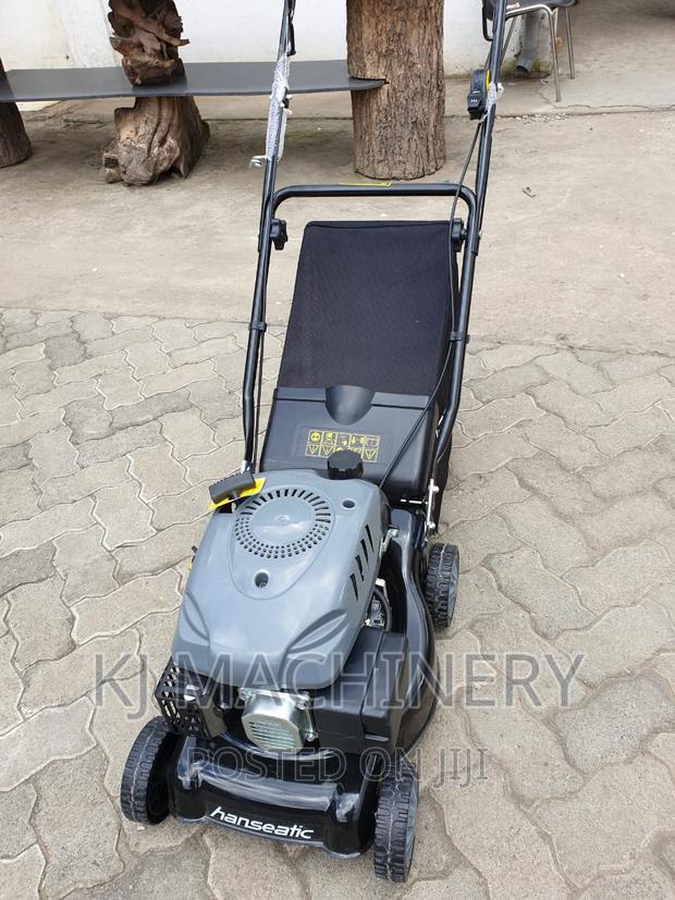 Hanseatic Lawn Mower -Gasoline Powered - thumbnail 2