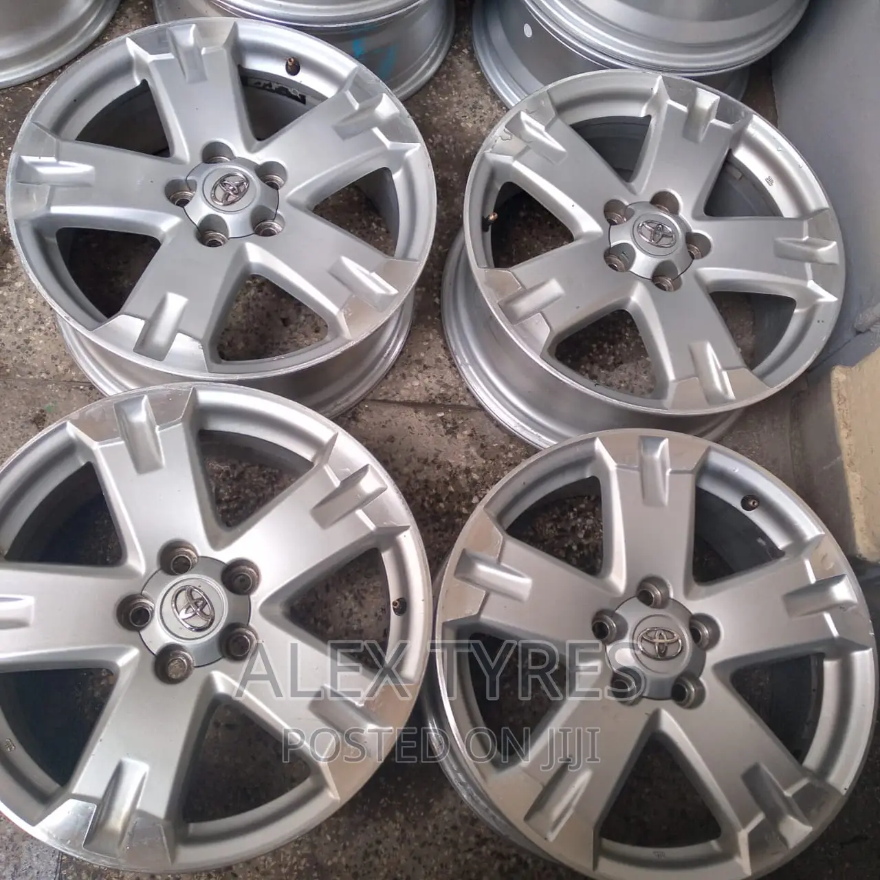 Size 17 Inches RA4 Alloy Rims Set