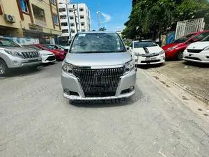 Toyota Esquire 2.0 FWD (8 seater) 2016 Gray