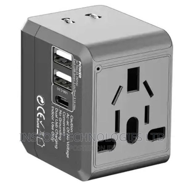 Earldom LC19 Universal Travel Adapter With USB-C - main view