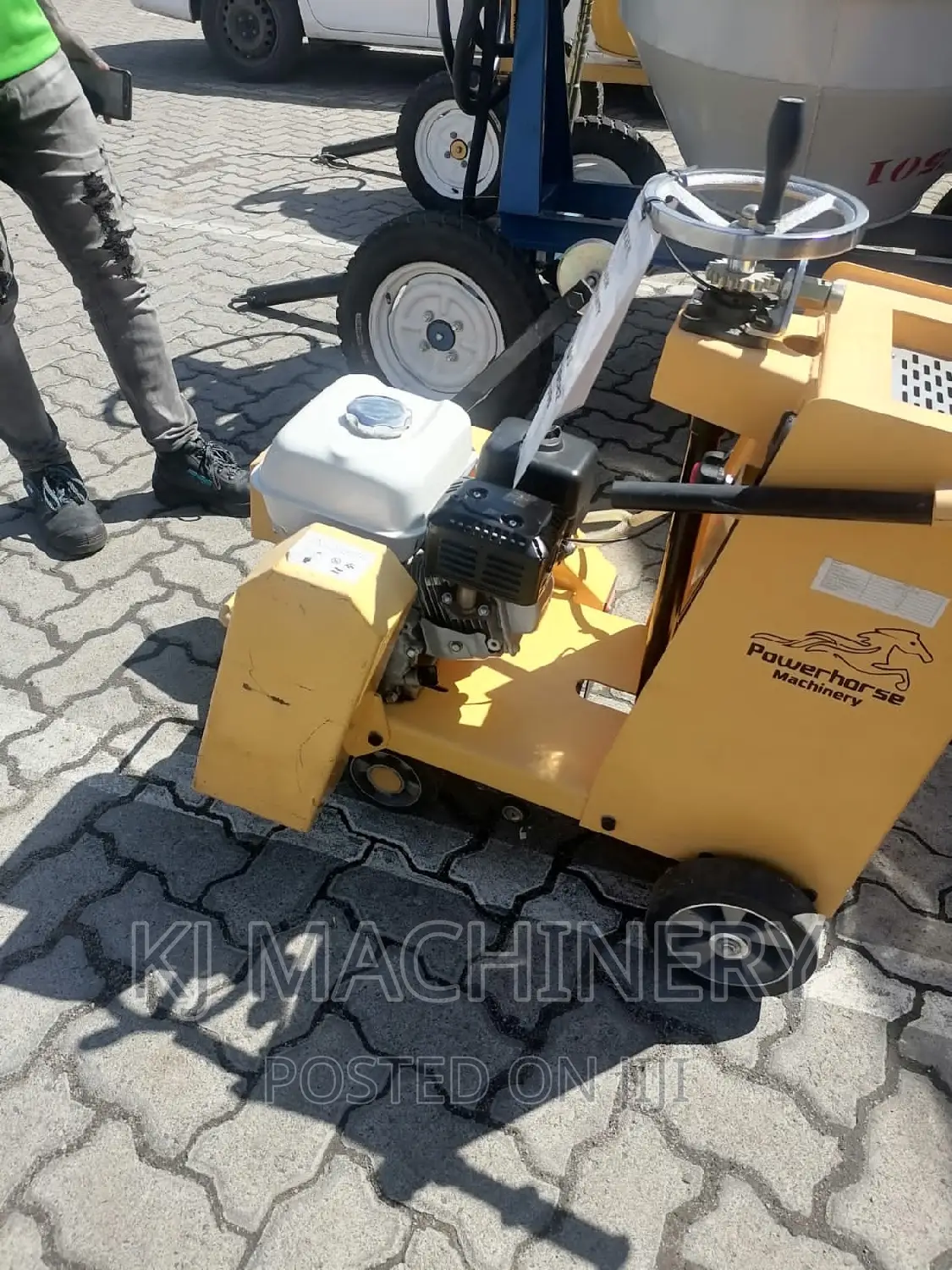 Heavy Duty Concrete Cutter With Honda GX Engine