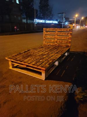 Pallet Bed- 4*6 Blazed Pallet Bed. (#RD06) - main view