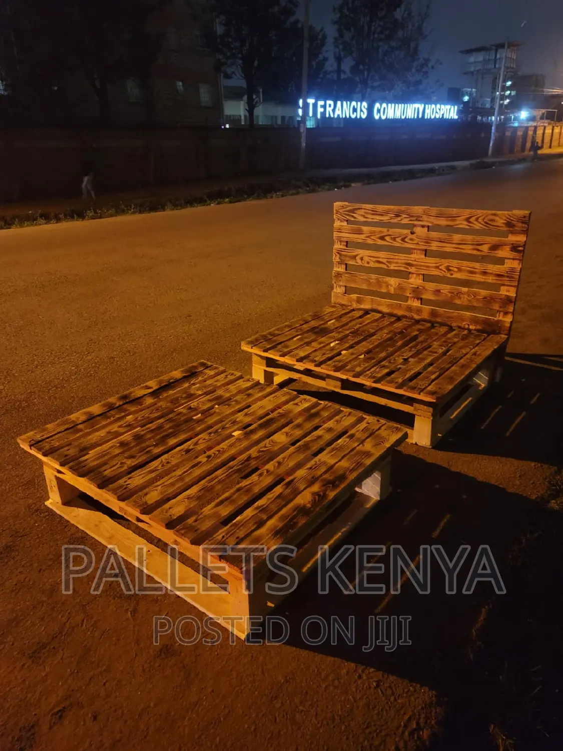 Pallet Bed- 4*6 Detachable and Blazed Pallet Bed. (RD15)