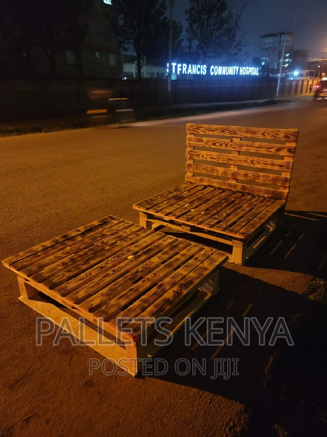 Pallet Bed- 4*6 Detachable and Blazed Pallet Bed. (#RD16)