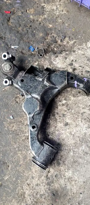 Toyota V8 200series Lower Arm
