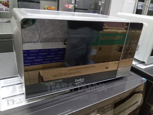 Beko BMO383 UK Microwave Oven Solo, 20L – Silver - main view