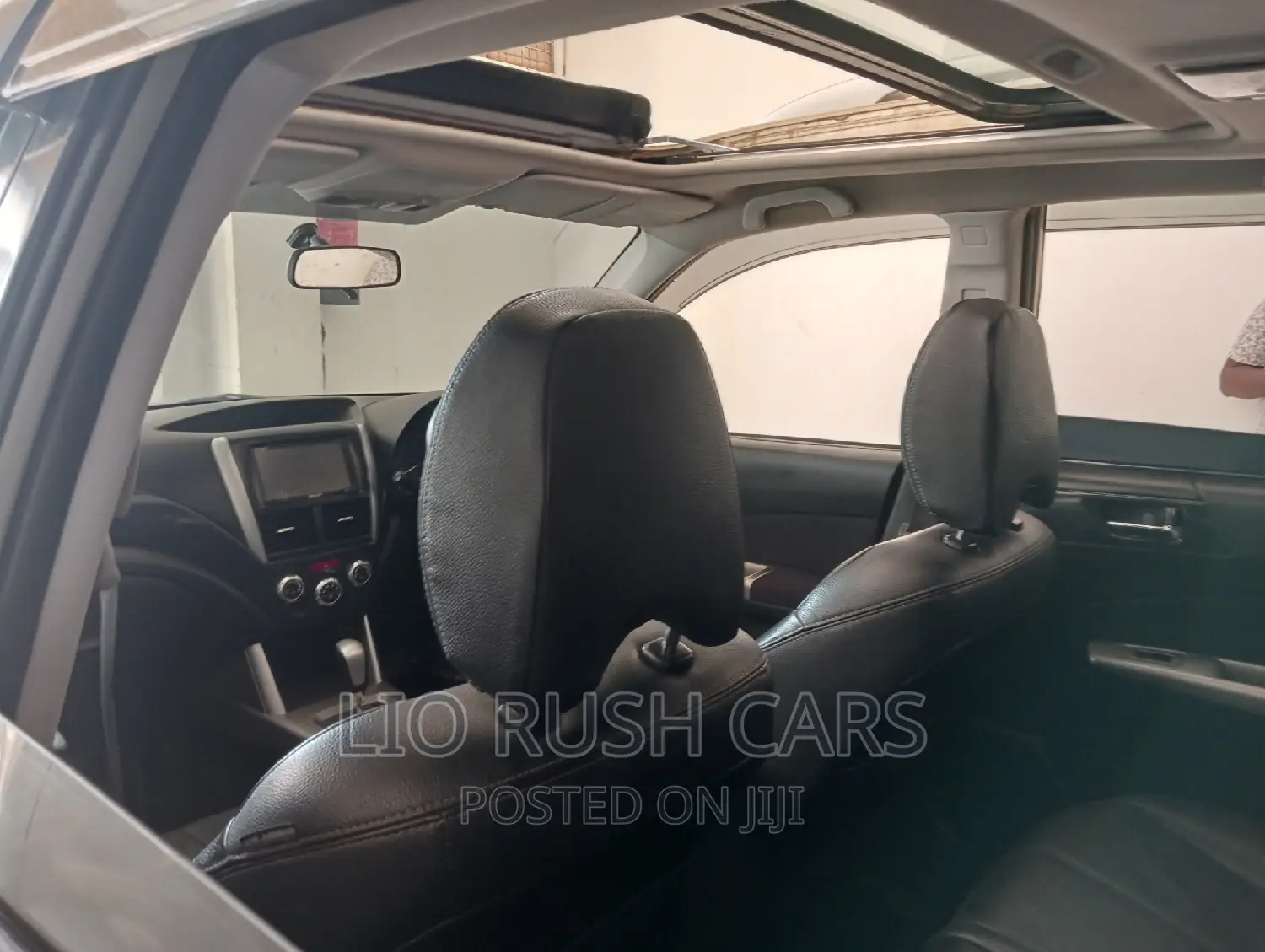 Subaru Forester 2011 Gold