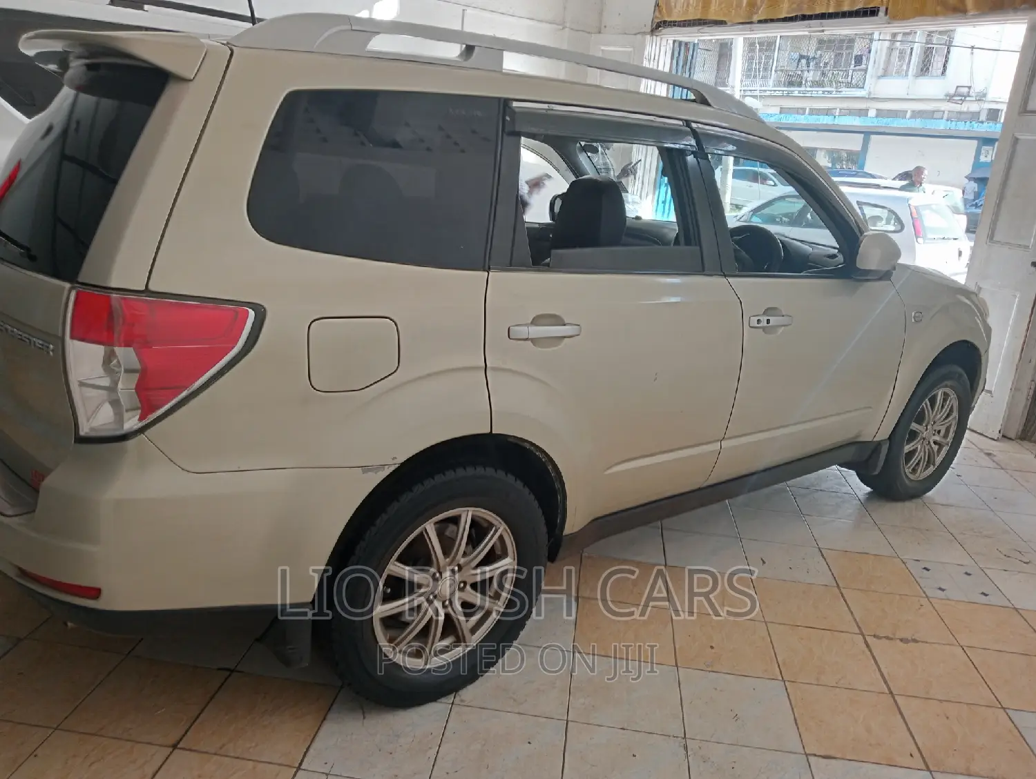 Subaru Forester 2011 Gold