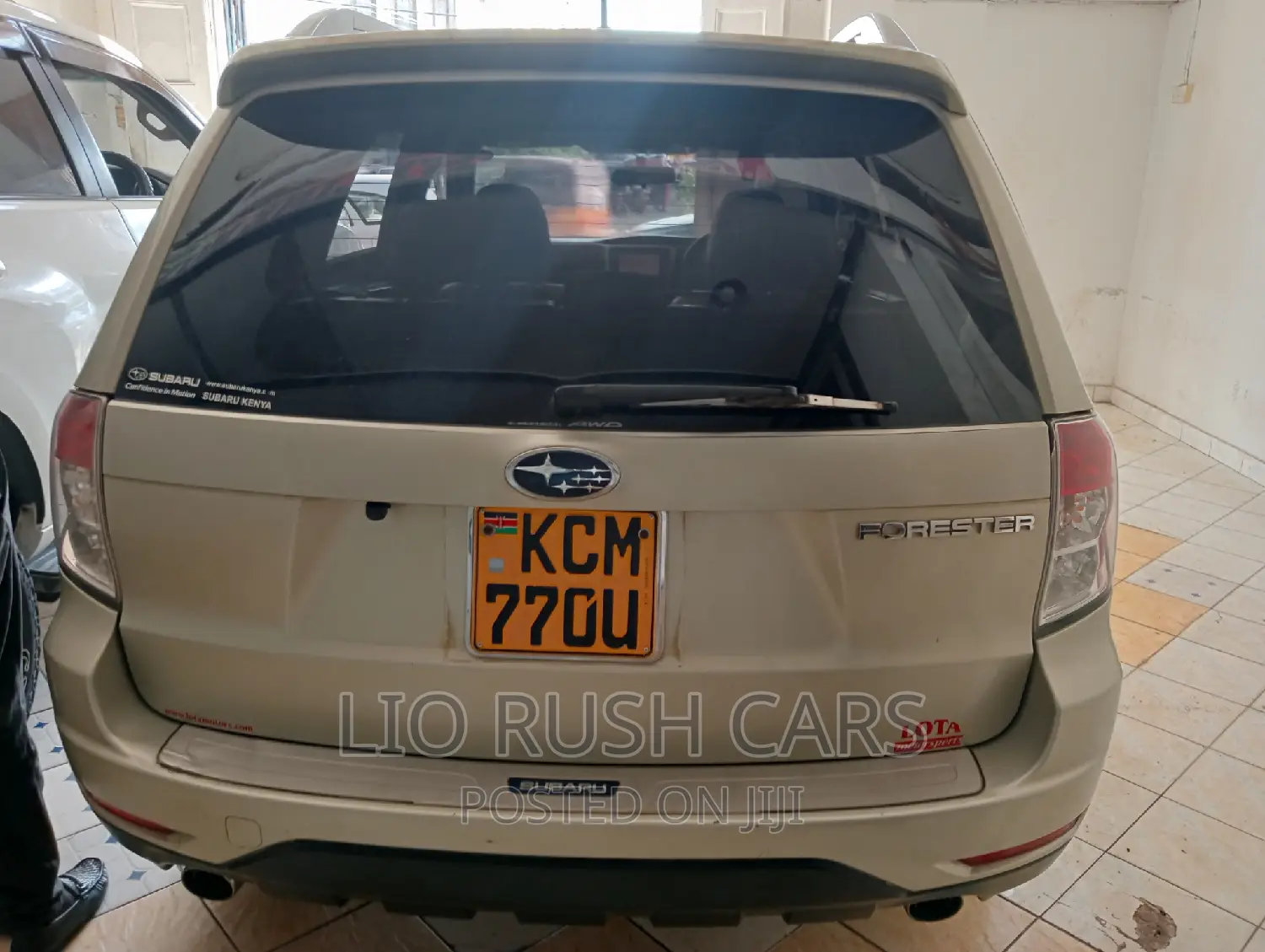Subaru Forester 2011 Gold