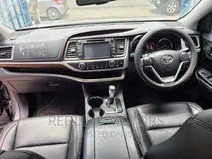 Toyota Kluger 2016 Gray