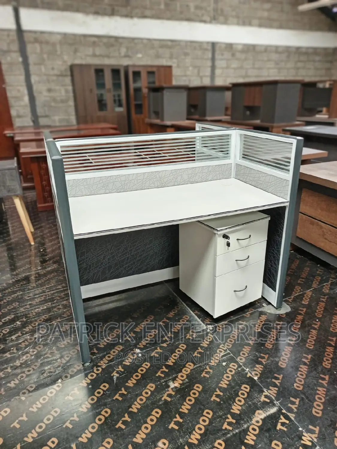 Executive Single Way Workstation 1.2 MTRS Imported