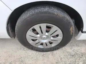 Toyota RAV4 LE AWD 2019 White