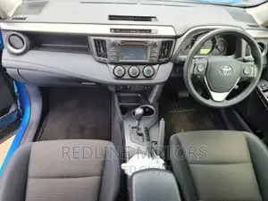 Toyota RAV4 LE AWD (2.5L 4cyl 6A) 2016 Blue