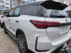Toyota Fortuner 2.8 D AWD 2016 Pearl