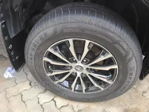 Toyota Land Cruiser Prado 2.8 2017 Black