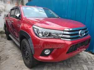 Toyota Hilux 2016 Red