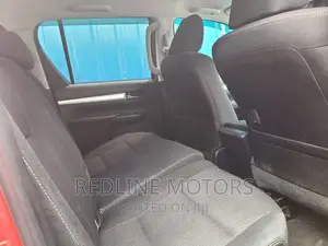 Toyota Hilux 2016 Red