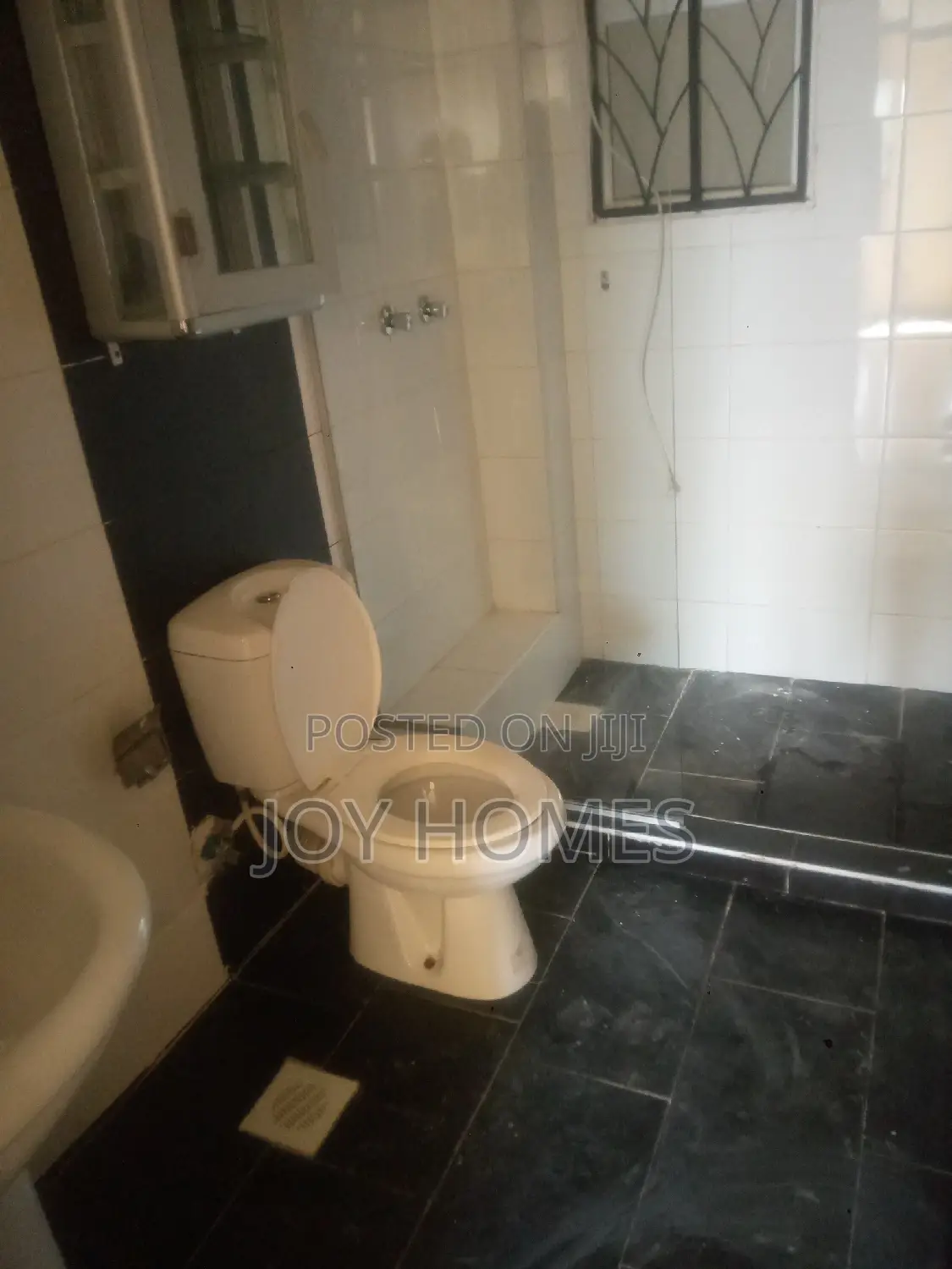 3bdrm Apartment in Madaraka for rent